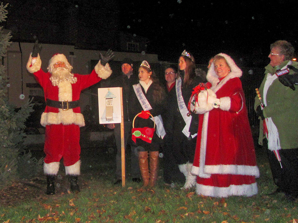 Christmas in our Hometown, Santa