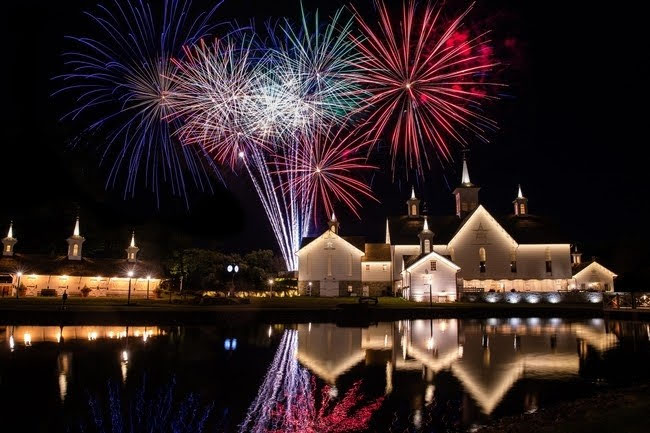 Fireworks at Star Barn Village